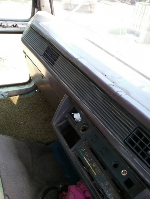 รถมิตซู 10 ล้อ ท้ายลาด  FN527M - A  /  191 แรงม้า.   สนใจติดต่อ  081 - 6079515