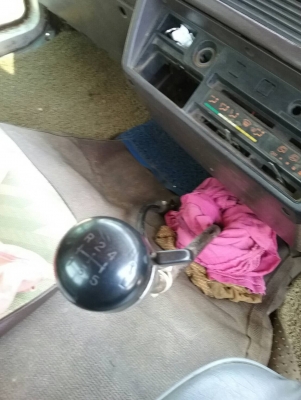 รถมิตซู 10 ล้อ ท้ายลาด  FN527M - A  /  191 แรงม้า.   สนใจติดต่อ  081 - 6079515