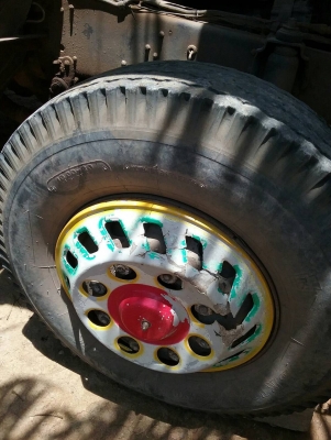 รถมิตซู 10 ล้อ ท้ายลาด  FN527M - A  /  191 แรงม้า.   สนใจติดต่อ  081 - 6079515