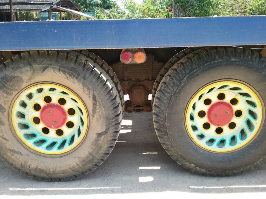 รถมิตซู 10 ล้อ ท้ายลาด  FN527M - A  /  191 แรงม้า.   สนใจติดต่อ  081 - 6079515