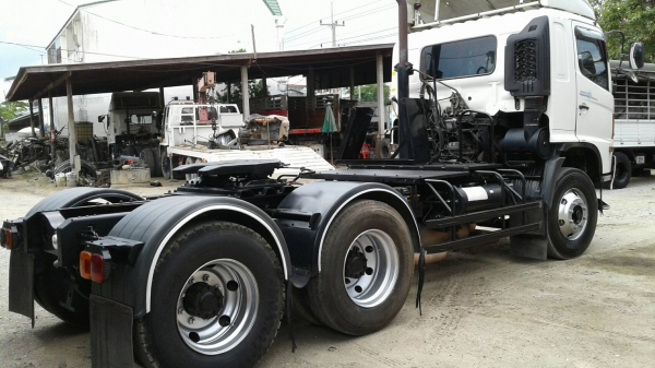 ขายรถสิบล้อหัวลากเมก้า 320 แรง ขายรถสิบล้อหัวลากเมก้า 320 แรง