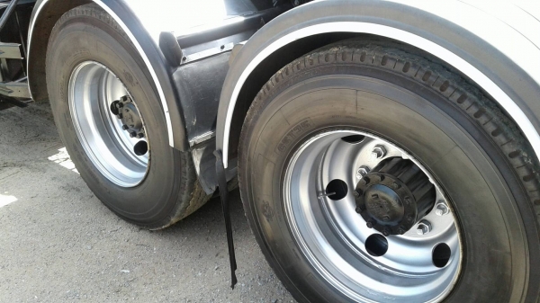 ขายรถสิบล้อหัวลากเมก้า 320 แรง ขายรถสิบล้อหัวลากเมก้า 320 แรง