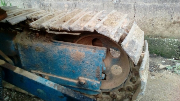 รถแบคโฮ KOMATSU  PC - 30 - 3    สนใจติดต่อ  081 - 6079515