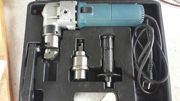 ขายเครื่องตัดเหล็กแผ่นได้ 2.3 มม. ขายเครื่องตัดเหล็กแผ่นได้ 2.3 มม.