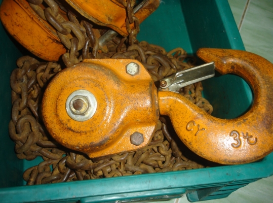 ขายรอกญี่ปุ่น ยี่ห้อ Vital. รับน้ำหนัก 3 ตัน สภาพสวย ใช้งานได้เลย ยังไม่ผ่านการซ่อม เหมาะใช้กับงานหนักครับ