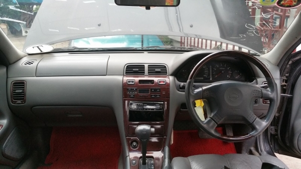 นิสสันเซฟิโร่ A32 ปี01 เครื่อง2.5 เกียร์ออโต้ ติดแก๊สหัวฉีด เอกสารพร้อมโอน