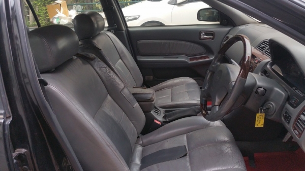 นิสสันเซฟิโร่ A32 ปี01 เครื่อง2.5 เกียร์ออโต้ ติดแก๊สหัวฉีด เอกสารพร้อมโอน