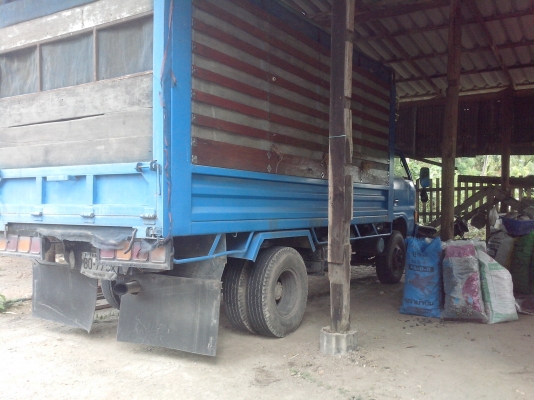 ขายรถบรรทุกหกล้อดั้มเกษตรอีซูซู เครื่อง 6BB-1 เครื่อง 145 แรงม้าแน่นมากๆๆคานFหน้า หลัง ดั้มยิงหน้า 6
