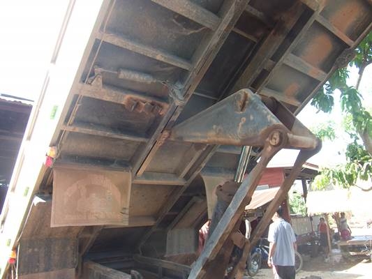 ฝากขาย รถ6ล้อดั้มฮีโน่  KM310   สภาพพร้อมใช้ ขอบคุณครับ