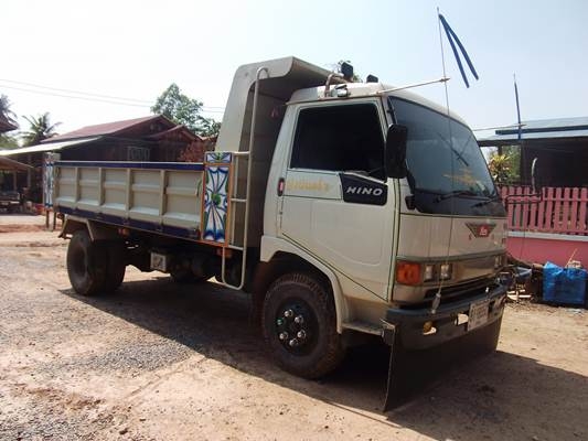 ฝากขาย รถ6ล้อดั้มฮีโน่  FB120 แรง  สภาพพร้อมใช้ ขอบคุณครับ