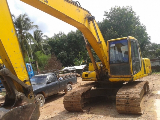 Pc200-6ราคา750,000 บาท ติดต่อสุขุมตรัง0872836792