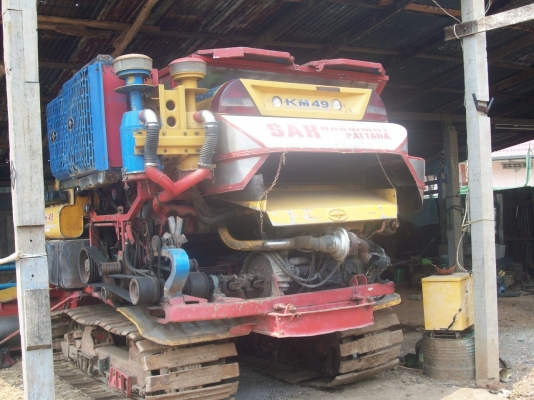 ขายรถเกี่ยว KM 49  พร้อมใช้งาน  เครื่อง  260 แรง เทอร์โบ