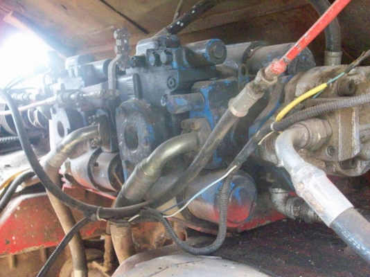 ขายรถเกี่ยว KM 49  พร้อมใช้งาน  เครื่อง  260 แรง เทอร์โบ