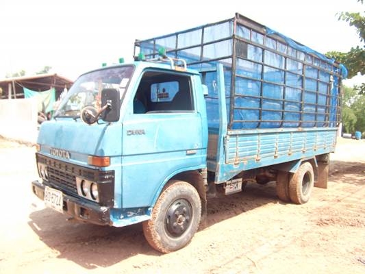 ฝากขาย รถ6ล้อโตโยต้าดั้ม  สภาพพร้อมใช้ ขอขอบคุณครับ