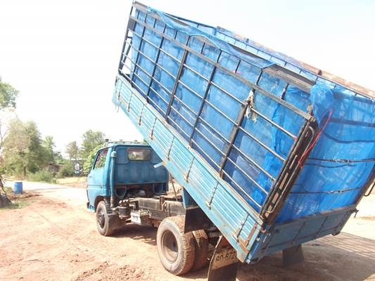 ฝากขาย รถ6ล้อโตโยต้าดั้ม  สภาพพร้อมใช้ ขอขอบคุณครับ