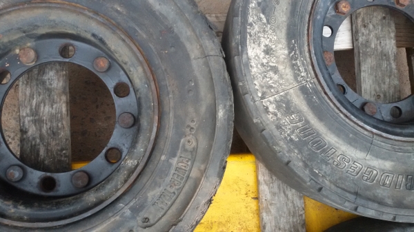 ยางโฟล์คลิฟ มือ2