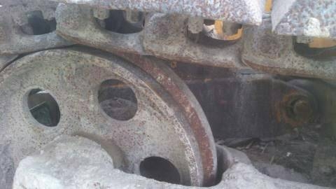 ขายแทรกเตอร์ KOMATSU D20-6 ตีนเป็ด  สภาพสวยพร้อมใช้ติดต่อได้ที่คุณ อ๊อฟ พิจิตร 086-737-9991