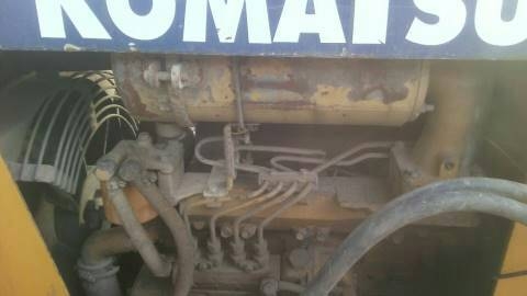 ขายแทรกเตอร์ KOMATSU D20-6 ตีนเป็ด  สภาพสวยพร้อมใช้ติดต่อได้ที่คุณ อ๊อฟ พิจิตร 086-737-9991