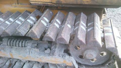 ขายแทรกเตอร์ KOMATSU D20-6 ตีนเป็ด  สภาพสวยพร้อมใช้ติดต่อได้ที่คุณ อ๊อฟ พิจิตร 086-737-9991