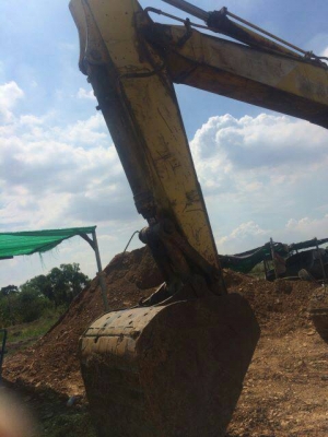 ขาย KOBELCO SK 200 M3 เอกสารใบซื้อขายพร้อมใช้ ติดต่อ คุณ อ๊อฟ พิตร 086-737-9991