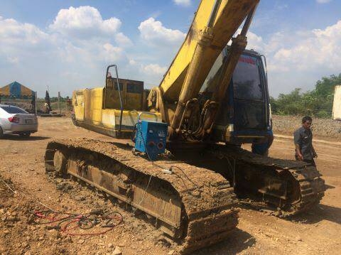 ขาย KOBELCO SK 200 M3 เอกสารใบซื้อขายพร้อมใช้ ติดต่อ คุณ อ๊อฟ พิตร 086-737-9991 ขาย KOBELCO SK 200 M3 เอกสารใบซื้อขายพร้อมใช้ ติดต่อ คุณ อ๊อฟ พิตร 086-737-9991