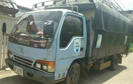 หกล้อ อีซุชุ NPR120ปี38ยาว5ม สภาพดีสวยเดิมพร้อมใช้ ทะเบียนพร้อมโอน