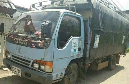 หกล้อ อีซุชุ NPR120ปี38ยาว5ม สภาพดีสวยเดิมพร้อมใช้ ทะเบียนพร้อมโอน