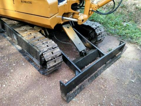 ขาย KOMATSU PC 10-6 สภาพสวยพร้อมใช้ ติดต่อ คุณ อ๊อฟ พิจิตร 086-737-9991