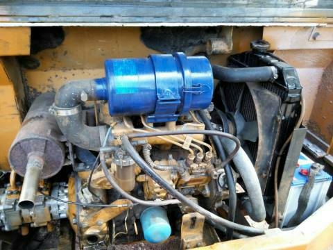 ขาย KOMATSU PC 10-6 สภาพสวยพร้อมใช้ ติดต่อ คุณ อ๊อฟ พิจิตร 086-737-9991