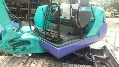 ขาย KOMATSU PC30 -7 สภาพสวยพร้อมใช้ ติดต่อ คุณ อ๊อฟ พิจิตร 086-737-9991 ขาย KOMATSU PC30 -7 สภาพสวยพร้อมใช้ ติดต่อ คุณ อ๊อฟ พิจิตร 086-737-9991