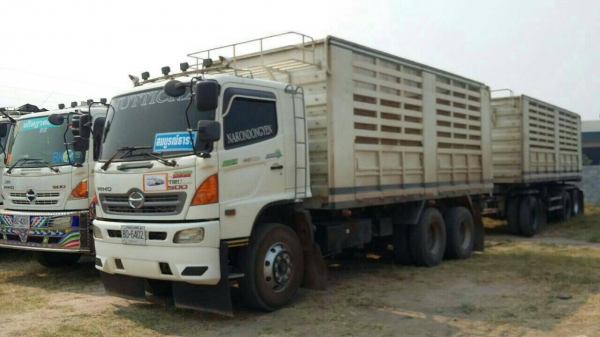 ขายรถบรรทุก พ่วง 22ล้อ  HINO  ซีรี 500    380 แรง ปี53ดั๊มแม่ลูก  คอกเกษตรอู่สามมิตร