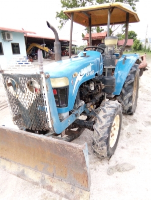 ขายครับ แช้มป์35 แรงม้า สวยๆรถไร่ไม่เคยลงนาสภาพสมบูรณ์ ผานดันหน้า+ผานพรวน ราคาเบาๆพวงมาลัยเพาเวอร์  ราคา98,000 สนใจ 086-3603016 อยู่ชลบุรีครับ