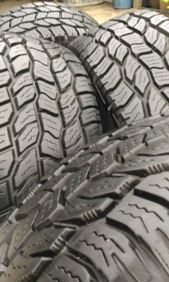 ขาย ยาง AT 265/70/16 MADE IN USA สวยๆ ขาย ยาง AT 265/70/16 MADE IN USA สวยๆ