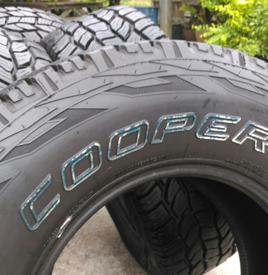 ขาย ยาง AT 265/70/16 MADE IN USA สวยๆ ขาย ยาง AT 265/70/16 MADE IN USA สวยๆ