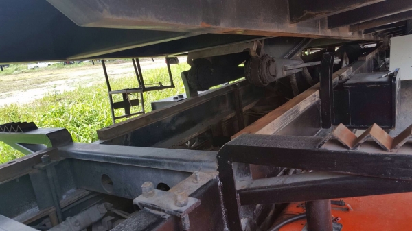 ขายรถพ่วง Hino Mega เครื่อง 320 แรง มี 4 พ่วง ปี 48,49 กระบะด้มพ์สามมิตร ลูก 2 เพลา รถพร้อมใช้งาน