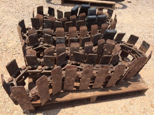 ขายแทรคเหล็ก ใช้กับรถขุดขนาด PC50 นำเข้าจากญี่ปุ่น ติดต่อ 081-2990958 / 089-8368497 (เจ้าของขายเอง)