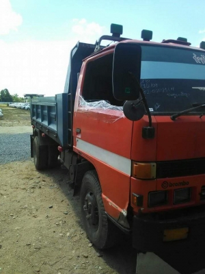 ขาย6ล้อดั้ม อีซูซุ 110 npr ช่วงล่างFสภาพพร้อมใช้งาน