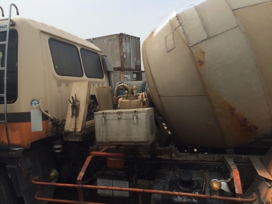 รถโม่ปูน HINO เครื่องJO8C ธรรมดา