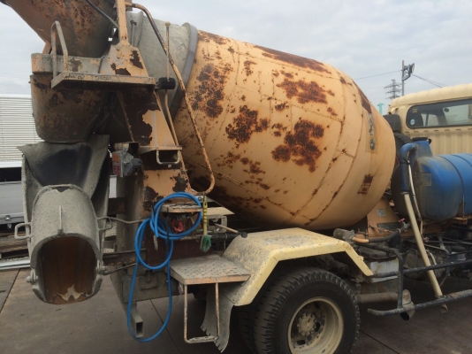 รถโม่ปูนนิสสันยูดี เครื่อง FE6