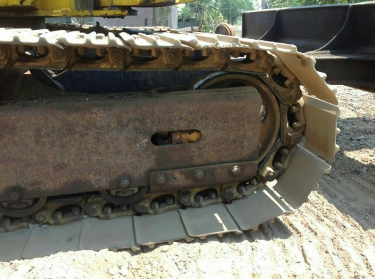 ขายด่วน KOMATSU PC40-6 สภาพพร้อมใช้งาน เครื่องปั้มดี โซ่ช่วงล่างสวย แอร์เย็น เอกสารเล่มทะเบียน