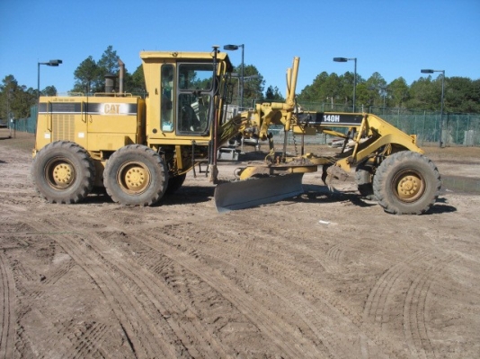 CAT 140H#2ZK02753 11,252hrs ปี 1997 รถเก่านอกนำเข้าจาก USA  สนใจสอบถาม 062-709-1748