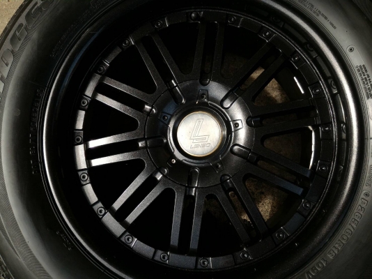 ขายล้อเลนโซ่แท้ 8.5 x 18 พร้อมยาง Japan ขายล้อเลนโซ่แท้ 8.5 x 18 พร้อมยาง Japan