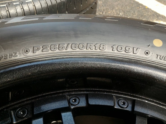 ขายล้อเลนโซ่แท้ 8.5 x 18 พร้อมยาง Japan ขายล้อเลนโซ่แท้ 8.5 x 18 พร้อมยาง Japan