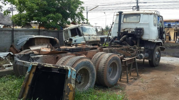 ขายด่วน NISSAN CW30H สภาพพร้อมใช้งาน เครื่องเกียร์พร้อมใช้งาน คัชชีสวย ยางพอใช้งน เอกสารเล่มทะเบียน