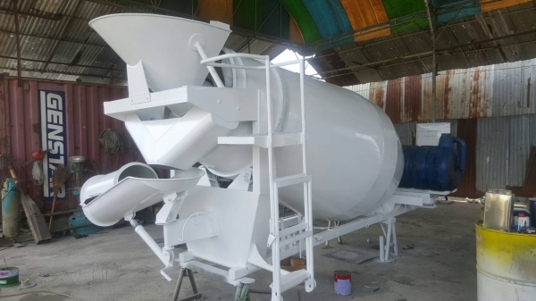 โม่ปูน ขนาด 2.5 คิว เกียร์ KYB มือสอง (ซื้อขายตามสภาพ)