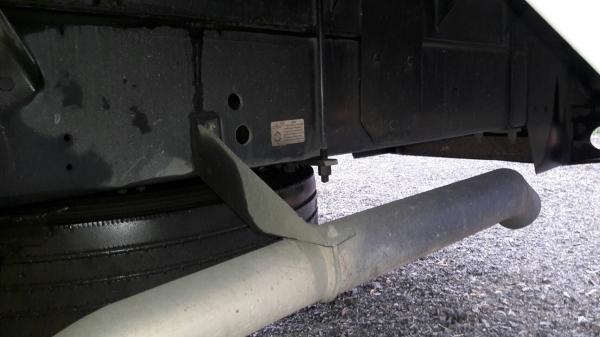 รถอีซูซุ 6 ล้อ ตู้แห้ง FTR  240 แรงม้า. ปี 55.   ( รถวิ่ง 24x,xxx  กม. )   สนใจติดต่อ  081 -6079515