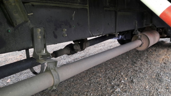 รถอีซูซุ 6 ล้อ ตู้แห้ง FTR  240 แรงม้า. ปี 55.   ( รถวิ่ง 24x,xxx  กม. )   สนใจติดต่อ  081 -6079515