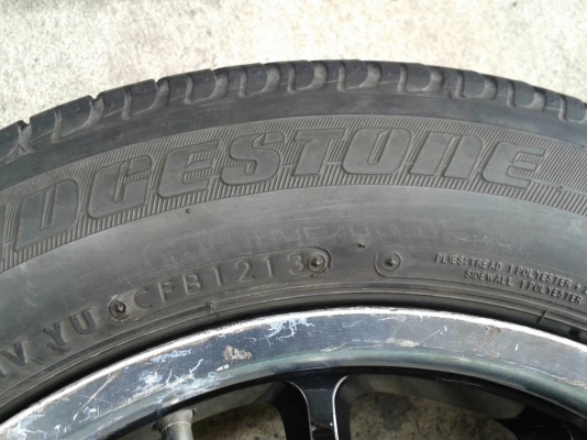 ขอบ15นิ้ว4รู100 พร้อมยาง สวยๆ 4 ล้อ ราคา 6500 บาท ขอบ15นิ้ว4รู100 พร้อมยาง สวยๆ 4 ล้อ ราคา 6500 บาท