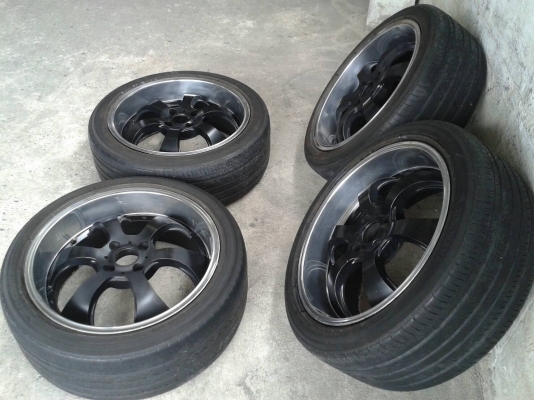 ขอบ17นิ้ว4รู100 พร้อมยาง สวยๆ 4 ล้อ ราคา 6900 บาท