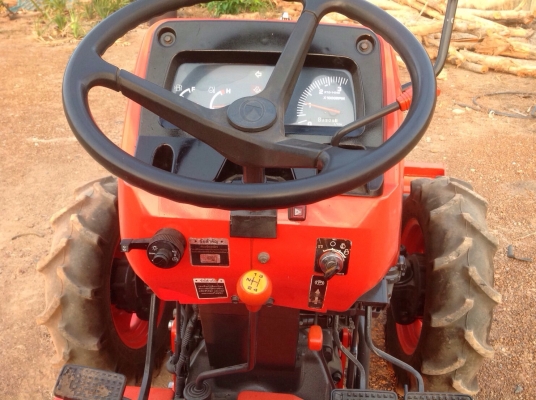 ขาย L4508. 4WD. พร้อมใบดันหน้า